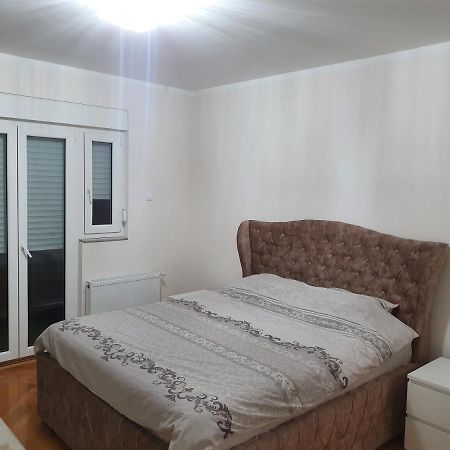 Central1 Панчево Экстерьер фото