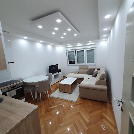 Central1 Панчево Экстерьер фото