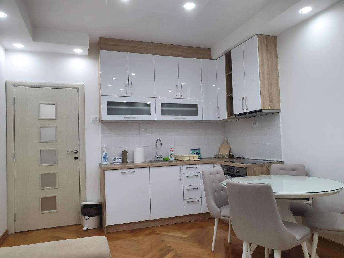 Central1 Панчево Экстерьер фото