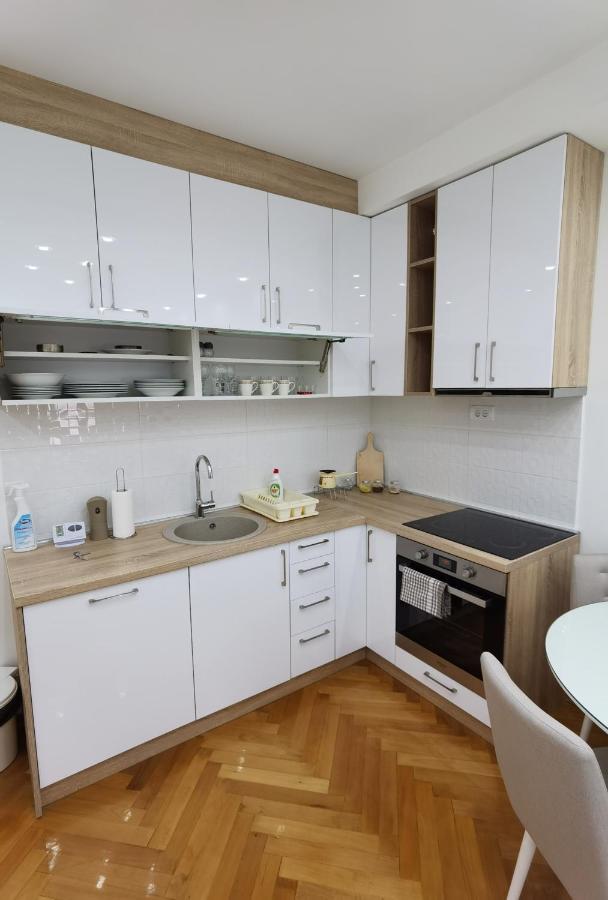 Central1 Панчево Экстерьер фото